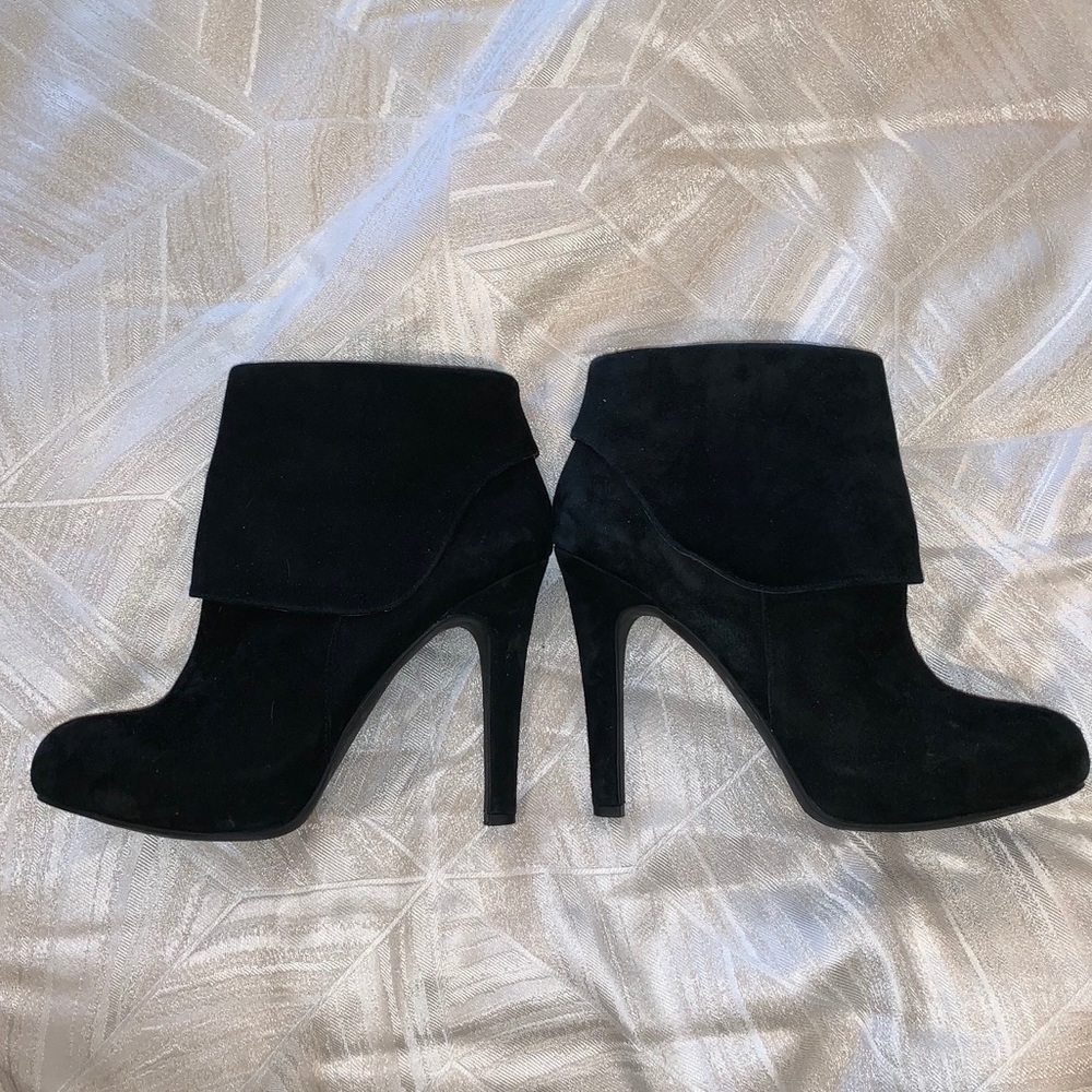 Jessica Simpson Black Suede Booties